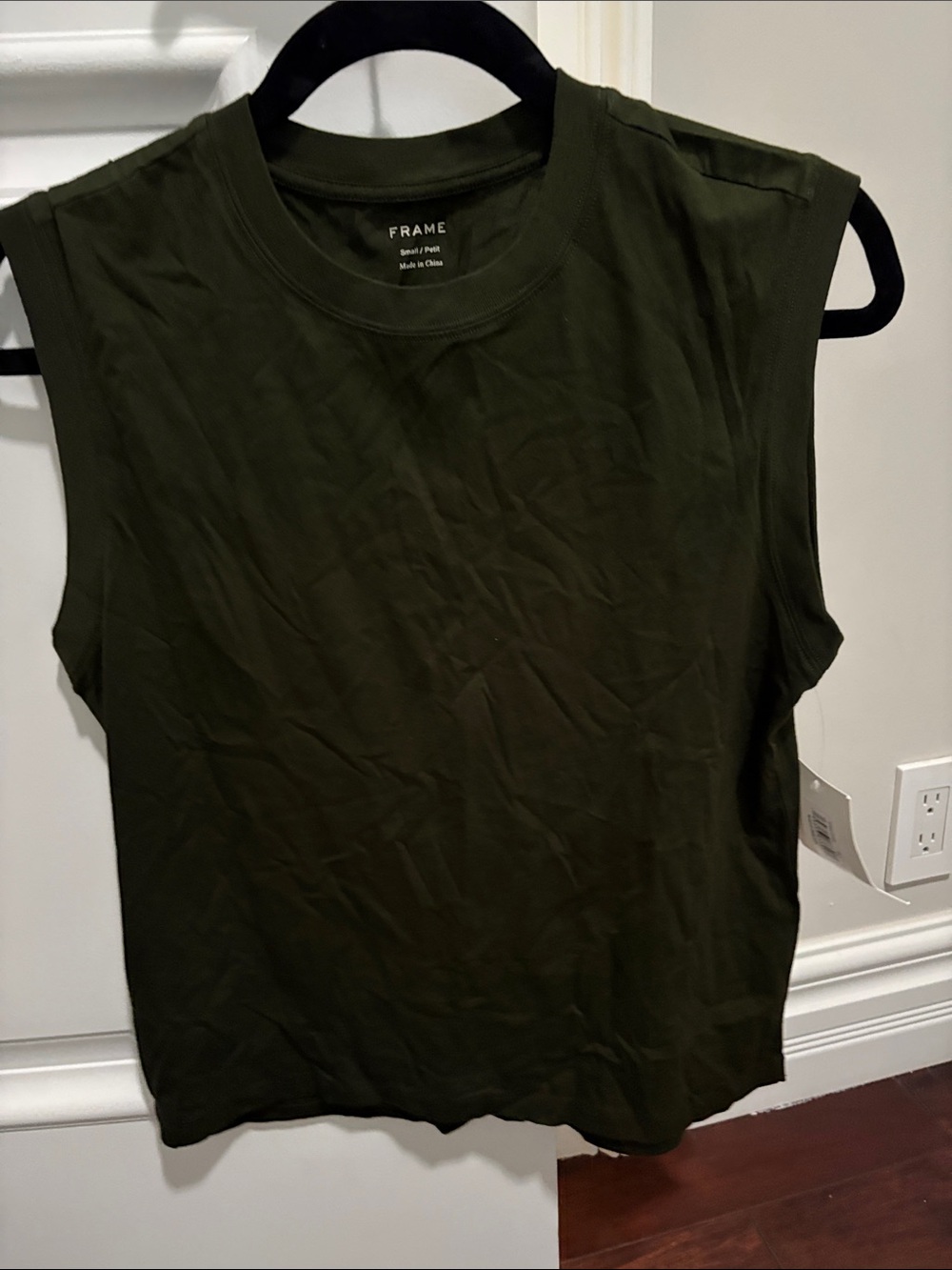 Women Frame Dark Green Muscle Crew Tank SZ S